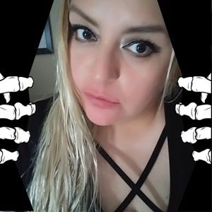 Meet your Posher, Eva